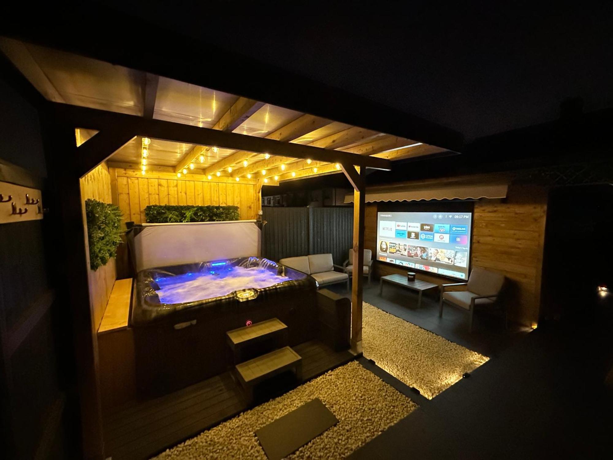 Wild & Free Hot Tub Retreat Apartman Dartford Kültér fotó